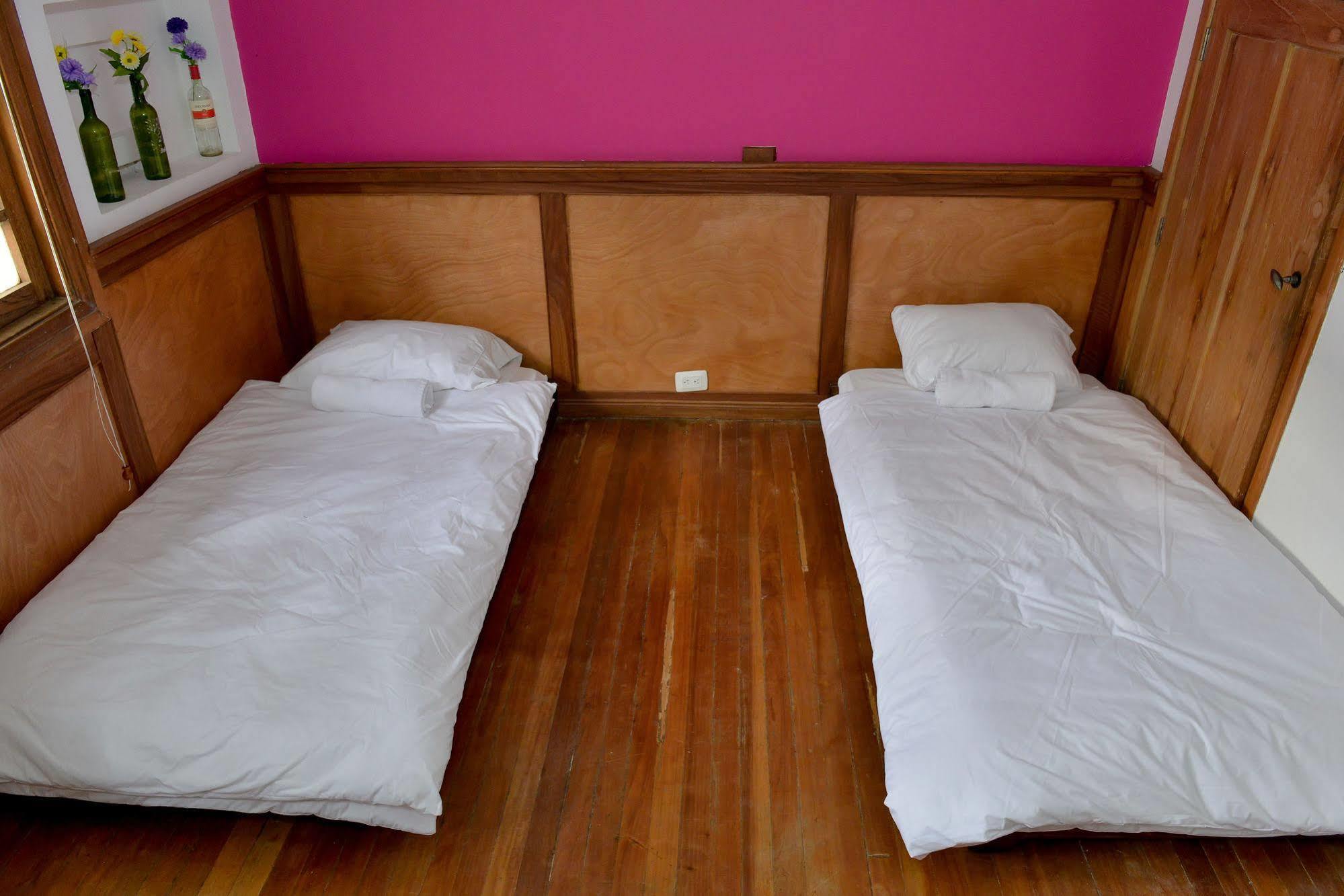 Mi Llave Hostels Bogotá Exteriör bild