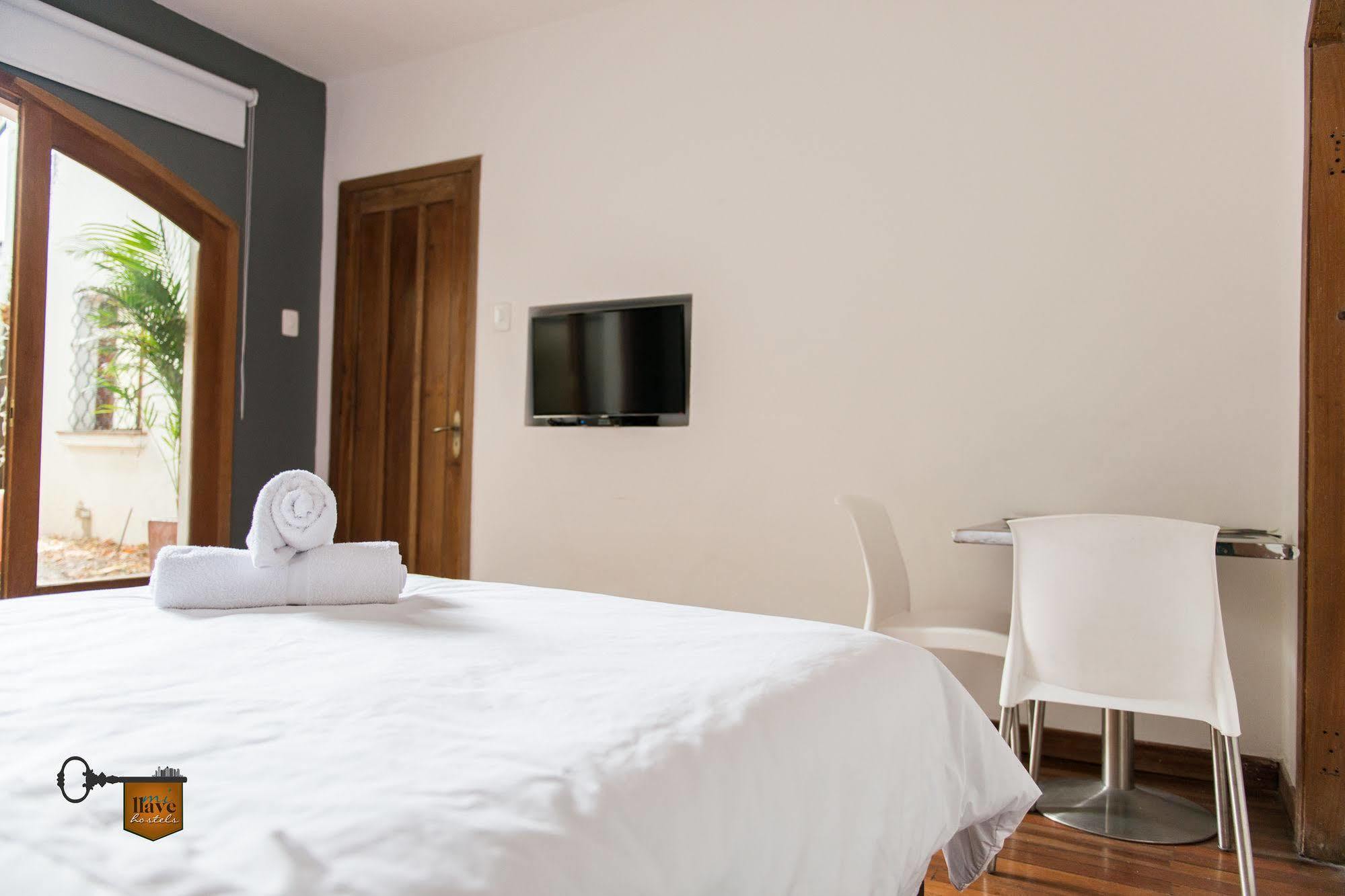 Mi Llave Hostels Bogotá Exteriör bild