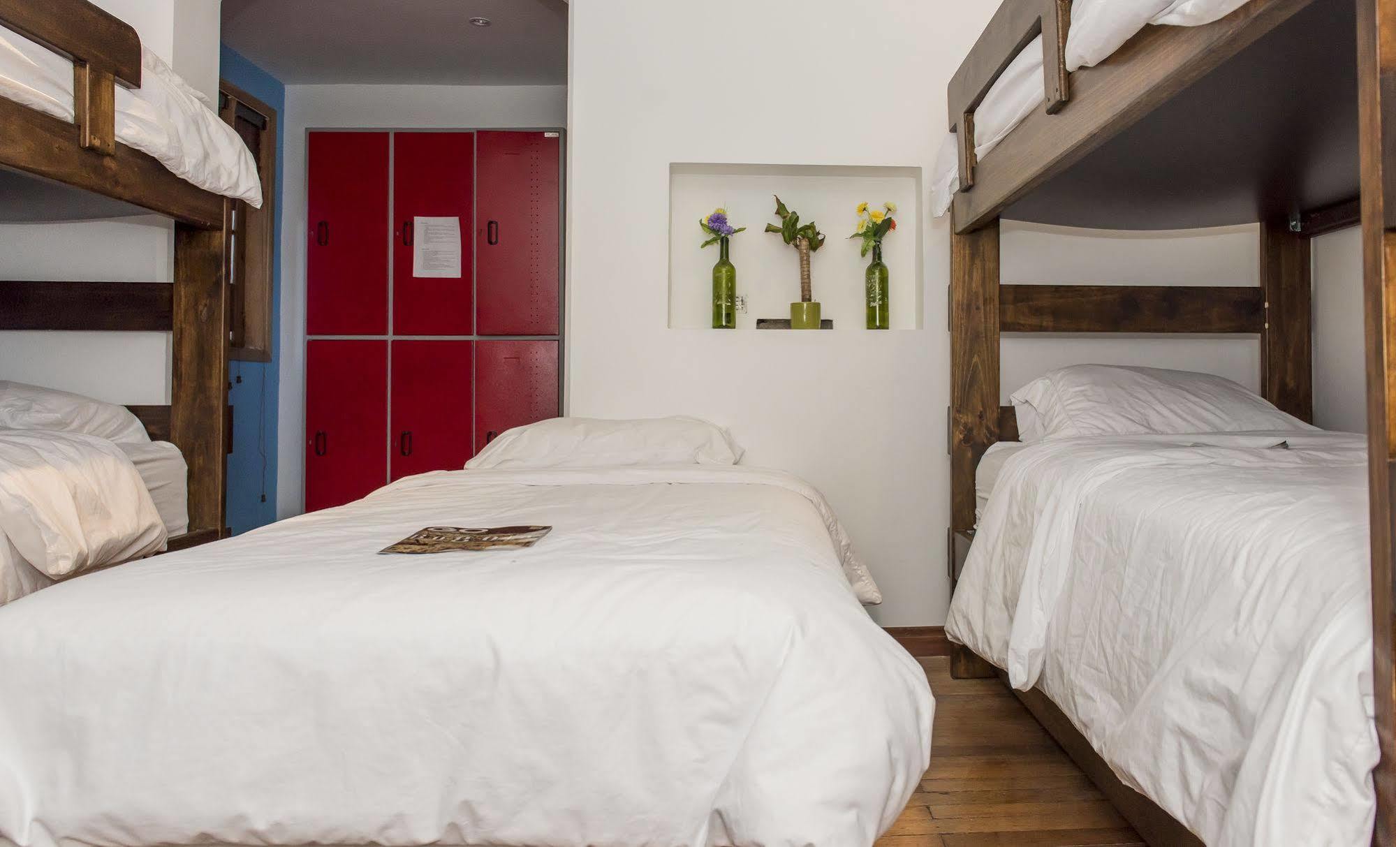 Mi Llave Hostels Bogotá Exteriör bild
